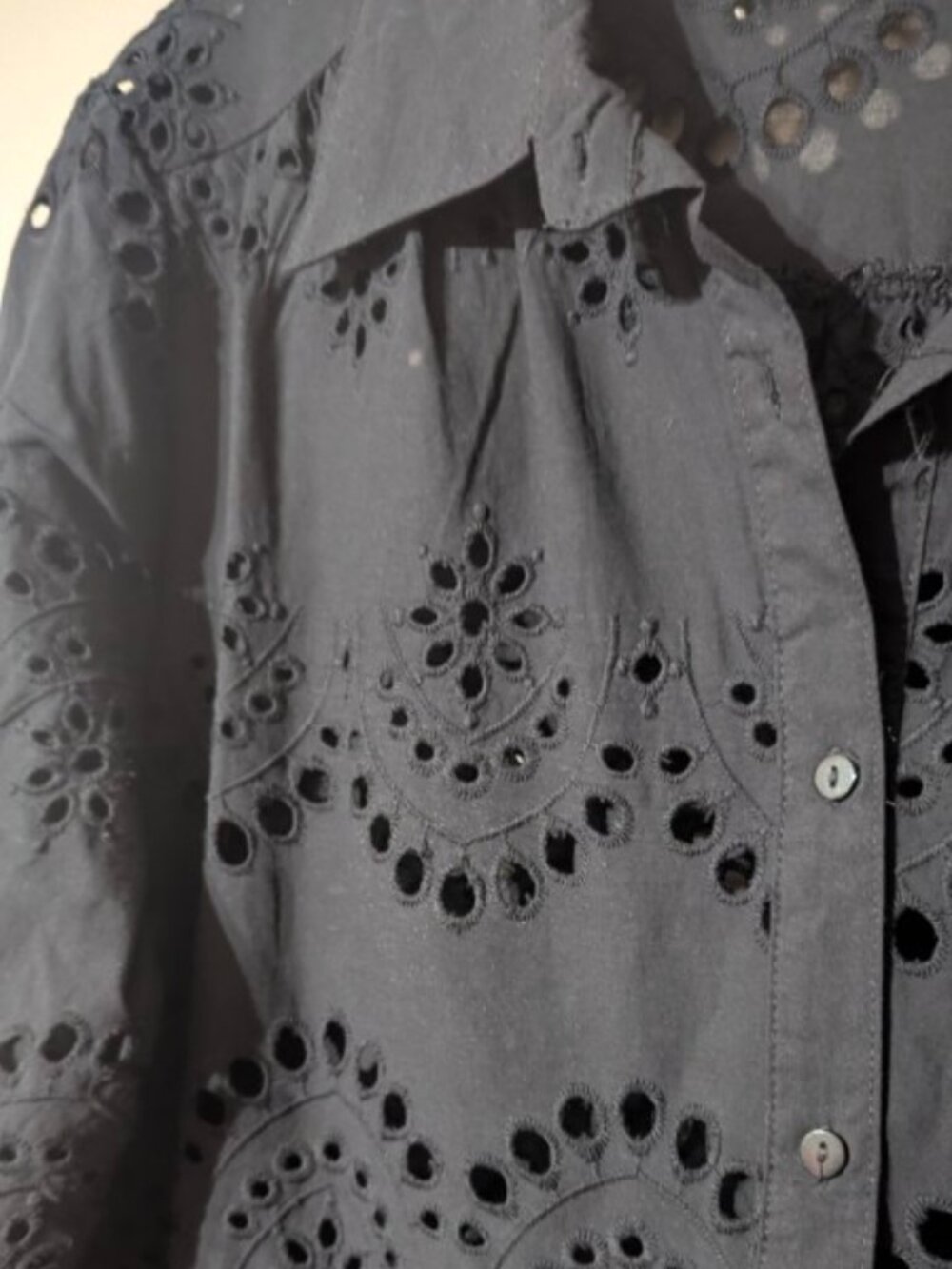 Adiva black eyelet tunic XL